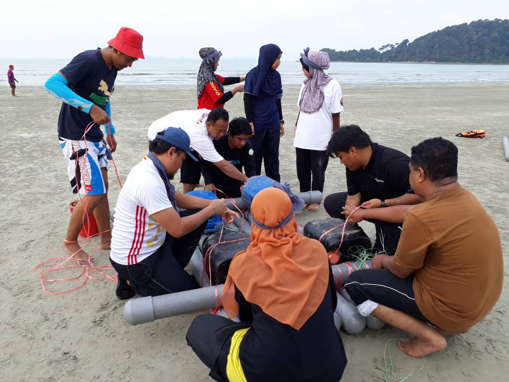 Sea Raft Race